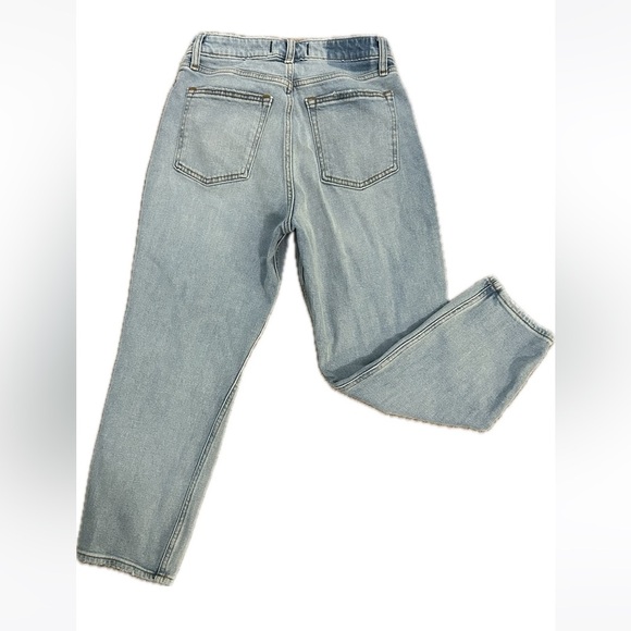Abercrombie & Fitch Curve Love Mom Jeans Women's 24/0 High‎ Rise Blue Distressed - Picture 3 of 8